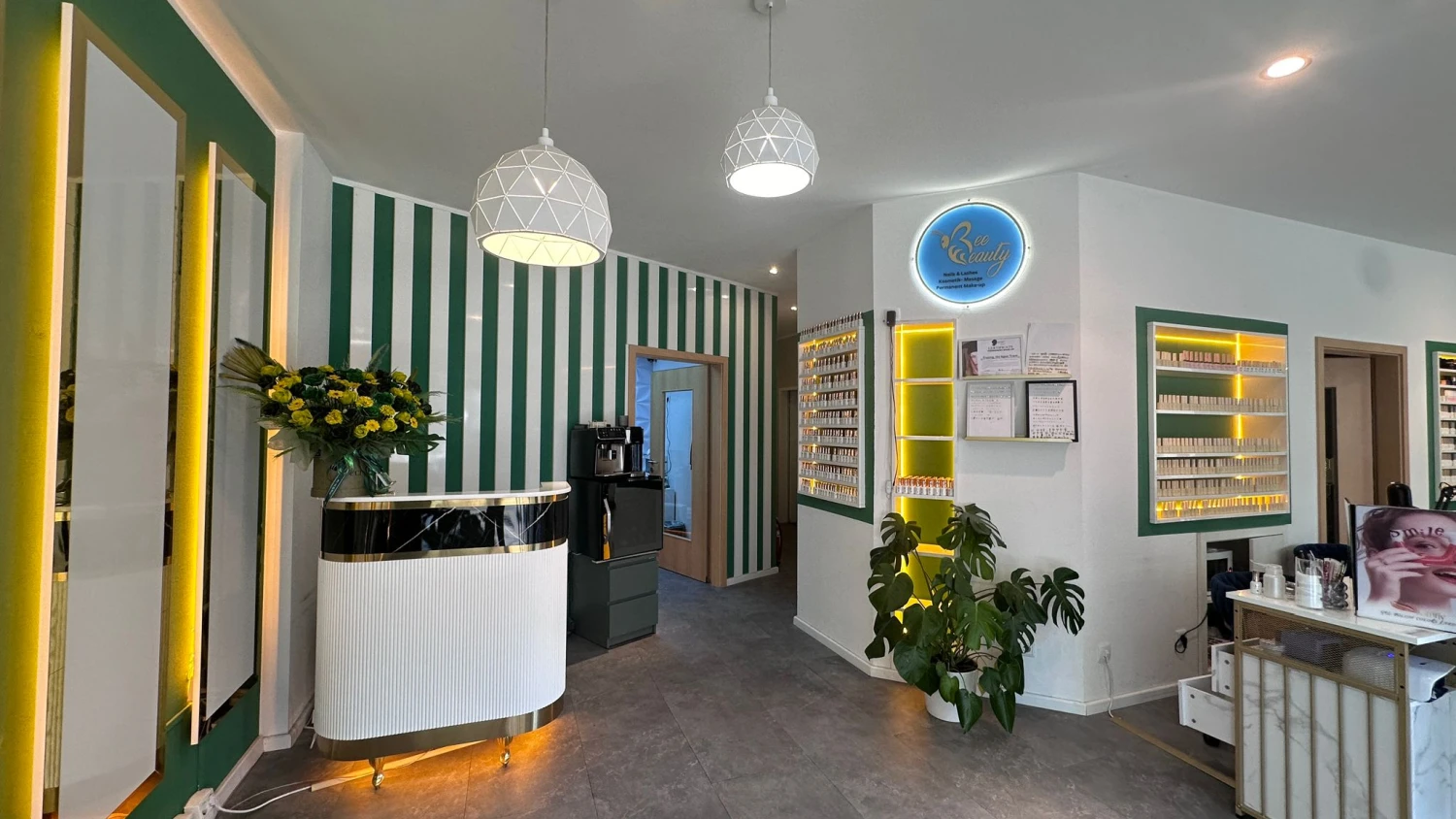 Bee Beauty – Nagelstudio – Studio